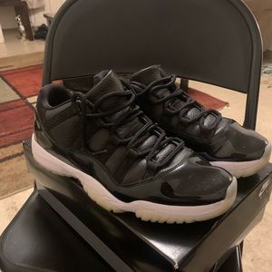 Jordan 11 Low “72-10”